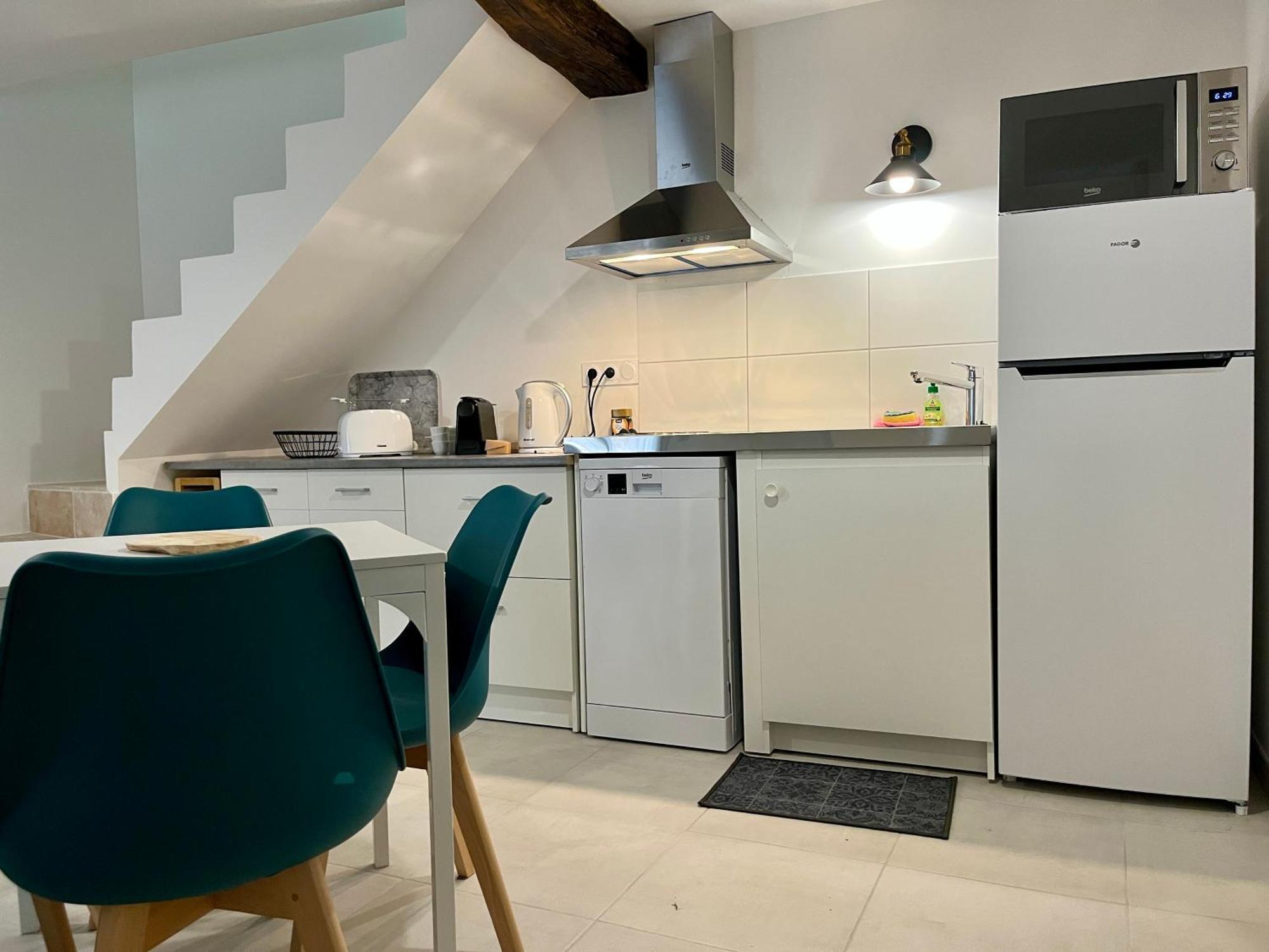 2 Suites, Cour Privee, Climatisation, Le Nid De Blois Vienne Exterior photo