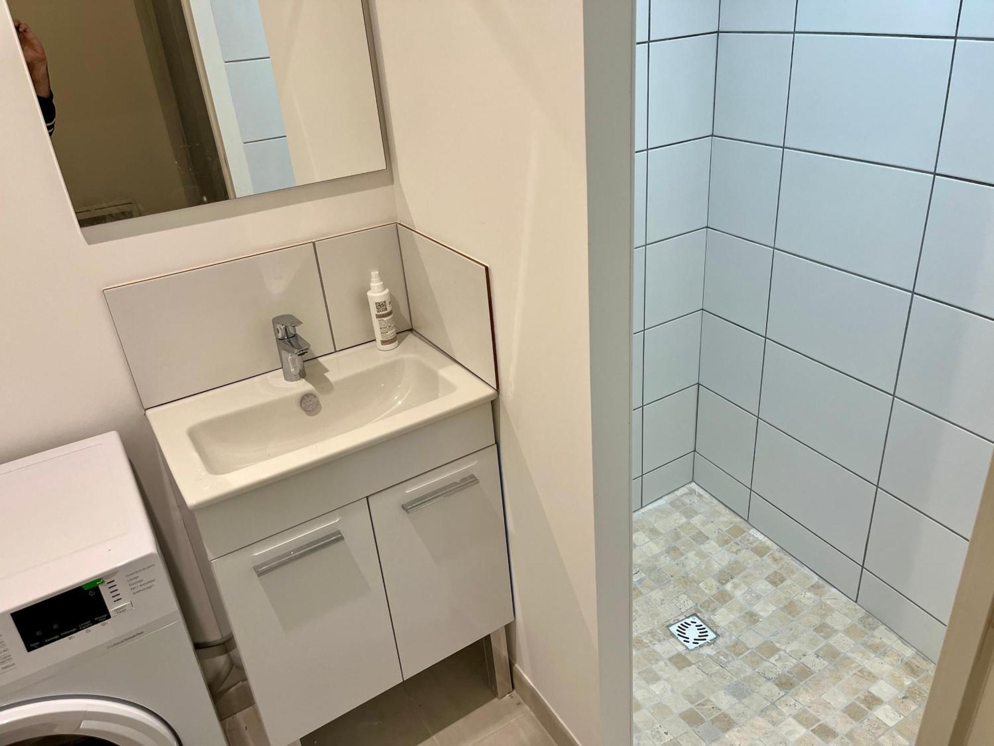 2 Suites, Cour Privee, Climatisation, Le Nid De Blois Vienne Exterior photo